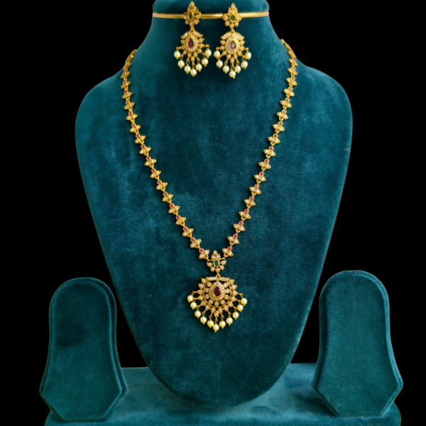 simple and elegant long set with pushback earrings