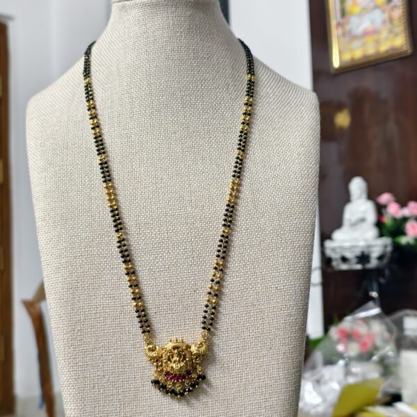 fj2110 Nakshi polish lakshmi dollar two lines 26 inch black beads