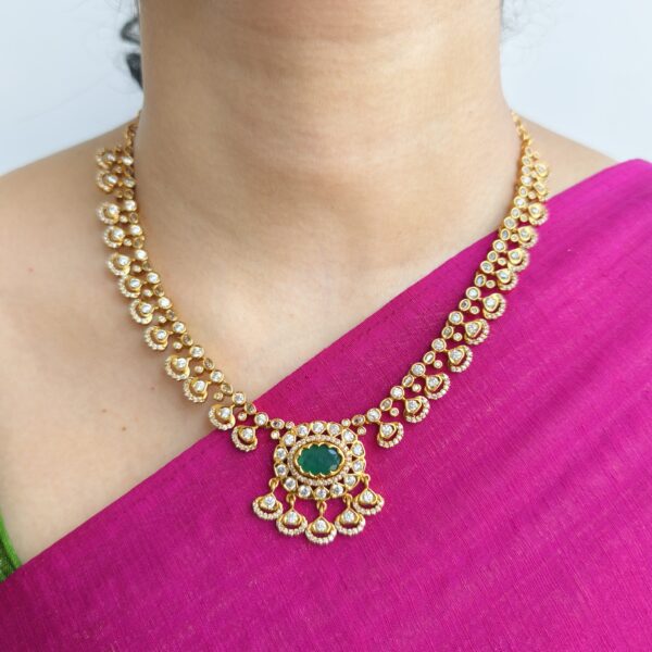 fj2273gold copy design green stone with white stone ad neckset with earrings and backchain