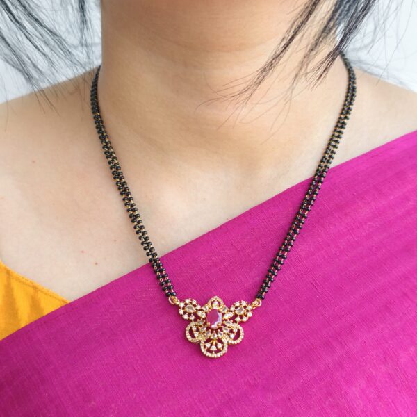 fj2301  2line black beads 18 inches white and ruby stones