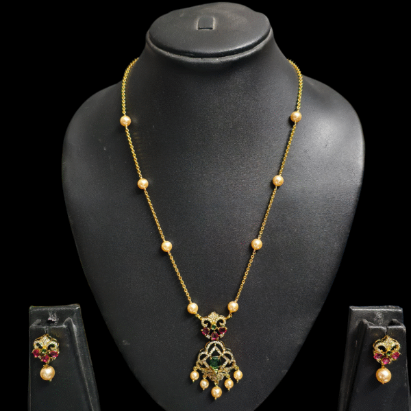 fj2347 pearl chain with pendant and ear rings