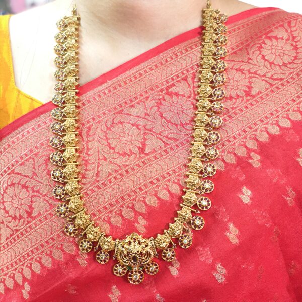 fj2430 real gold look bottumala with backchain and screwback earrings