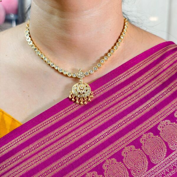 fj2561 semi panchaloham whitestone neckset with backchain and screwback earrings