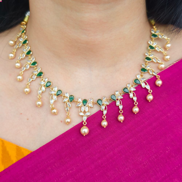 fj2724 green stone polki lotus neckset with back chain and screwback earrings