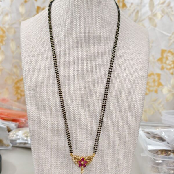 fj2774 ruby stone flower design 26inch black beads