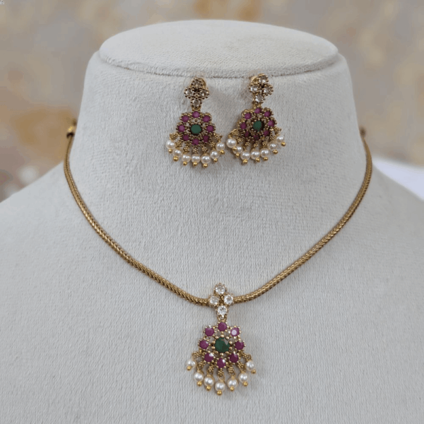 j3077 simple pendant naan chain with earrings pushback